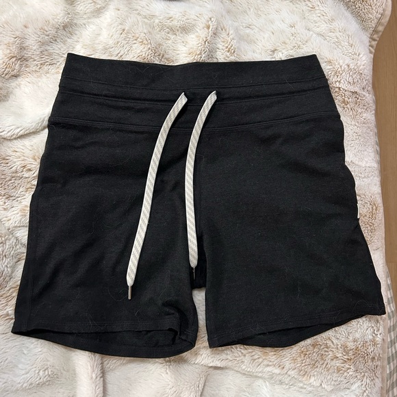 nwot VUORI HALO VINTAGE SHORT - size small - Picture 2 of 5